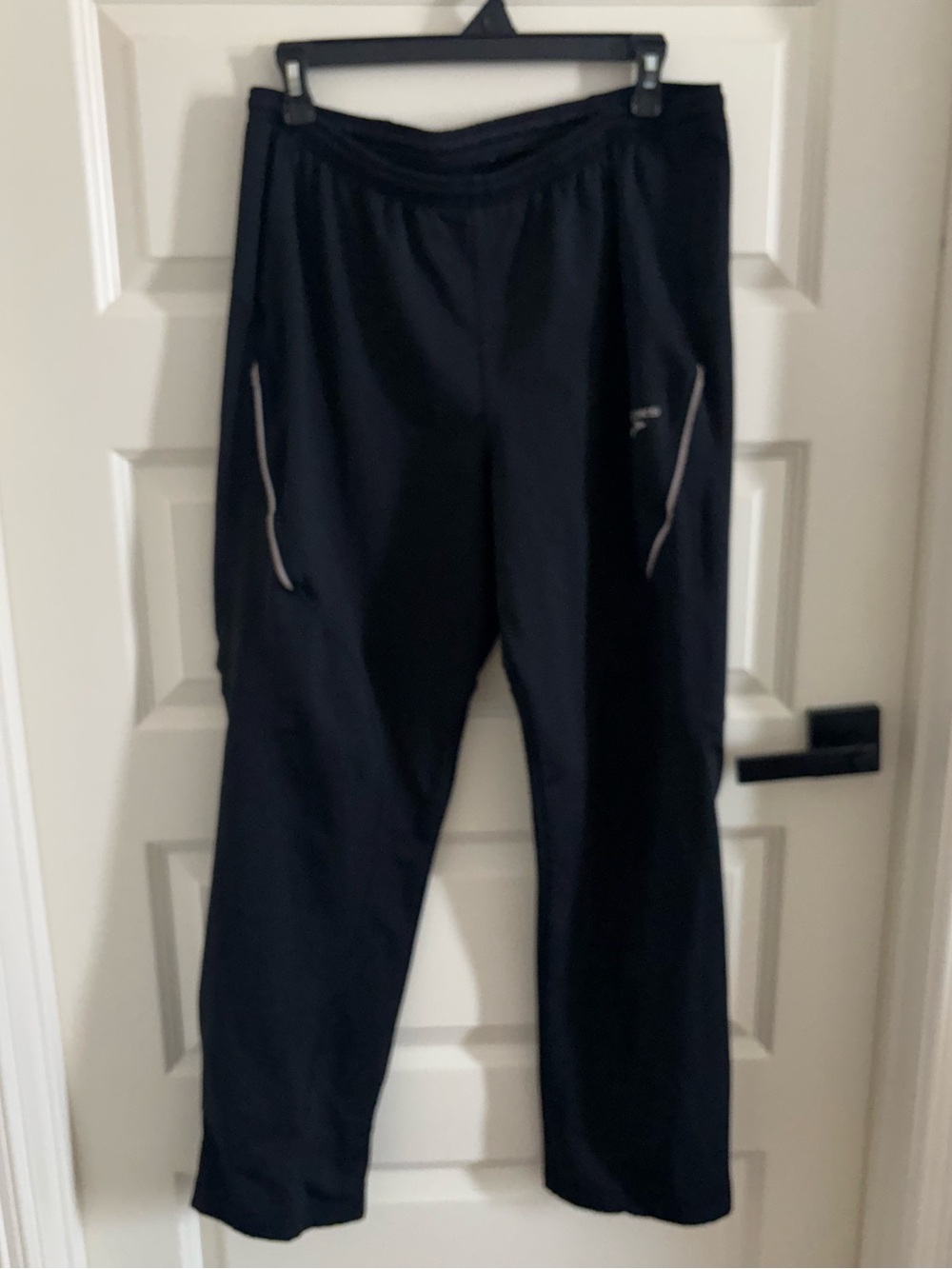 Brooks Men's Black Jogger Sweatpants with Reflective Trim